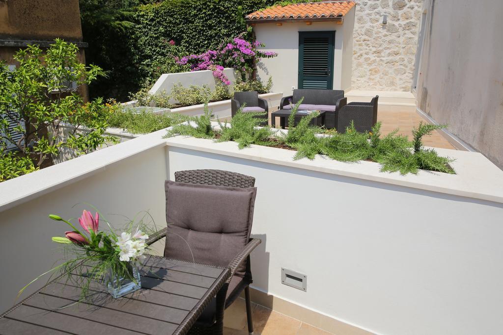 White & Co Villa And Apartments دوبروفينك الغرفة الصورة