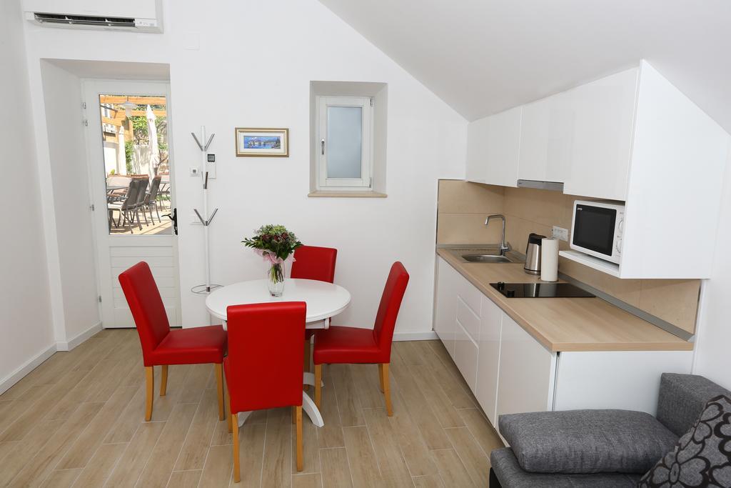 White & Co Villa And Apartments دوبروفينك الغرفة الصورة